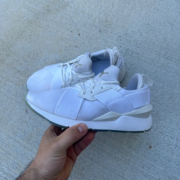 Womens White Puma Shoes - Picture 3 of 10